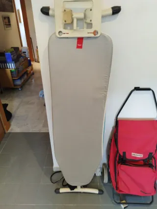 Plancha de vapor con base