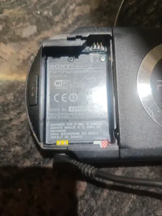 PSP Sony Negra con juego MediEvil