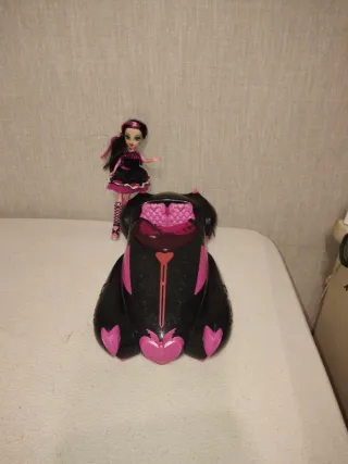 Coche Monster High con Muñeca