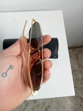 Gafas de sol aviador AO doradas