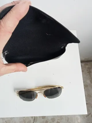 Gafas de sol aviador AO doradas
