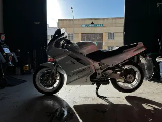 Honda VFR750 1991 Restaurada con su documentacion