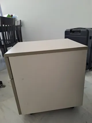 Cajonera archivadora baja con ruedas