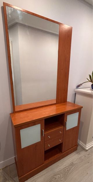 Mueble recibidor madera y cristal