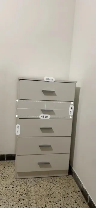 Cajonera gris y blanco