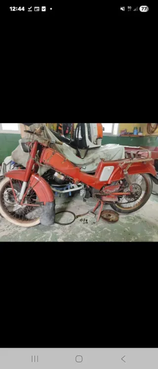 Mobilette Campera Roja