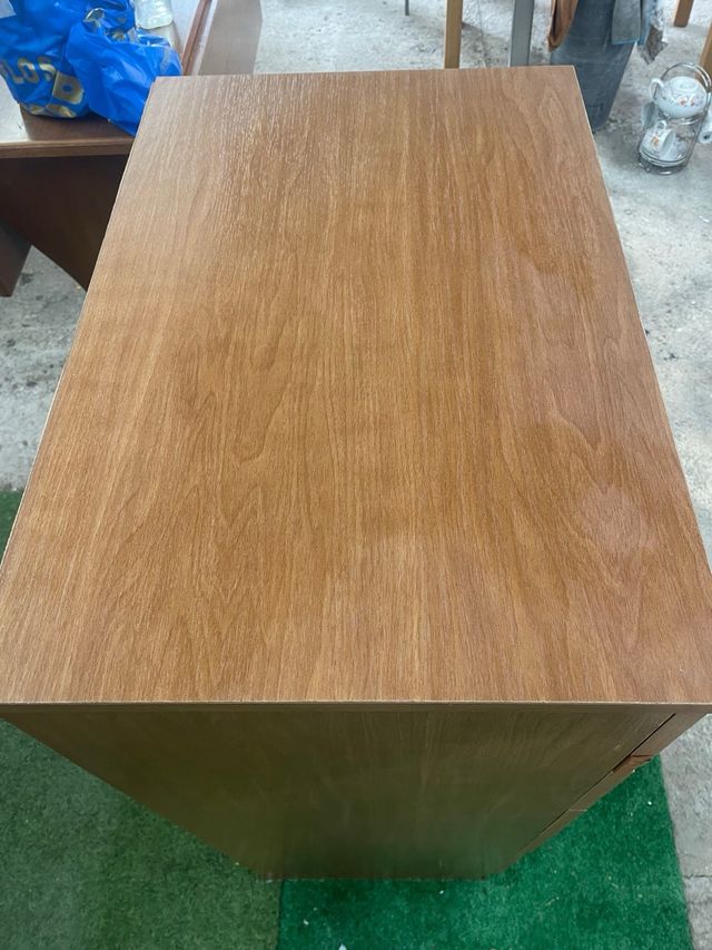 Cómoda antigua de madera