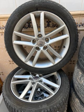 Llantas SEAT con neumáticos de invierno
