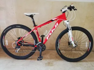 Bici MTB Marca: FUJI, Modelo: nevada 1.4, 29 ",S/M