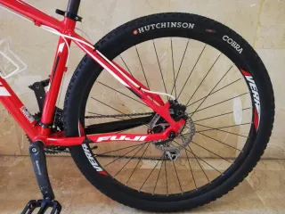 Bici MTB Marca: FUJI, Modelo: nevada 1.4, 29 ",S/M