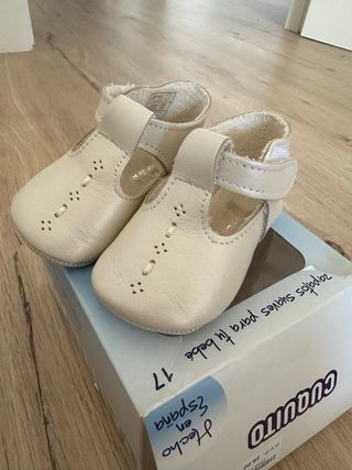 Zapatos bebé Cuquito talla 17