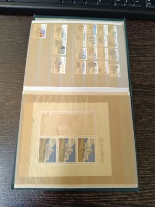 Clasificador 200 sellos Portugal + 4 HB