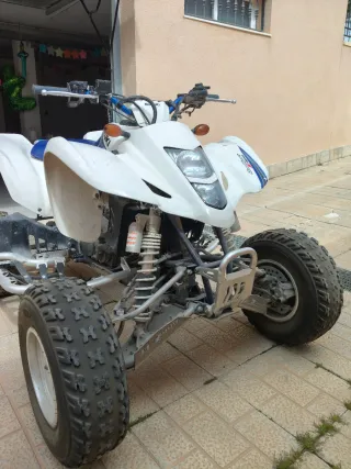 Suzuki LTZ 400 Quad