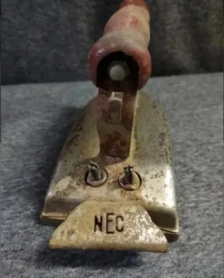 Antiguas planchas eléctricas