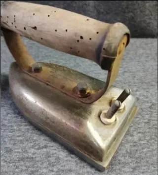 Antiguas planchas eléctricas