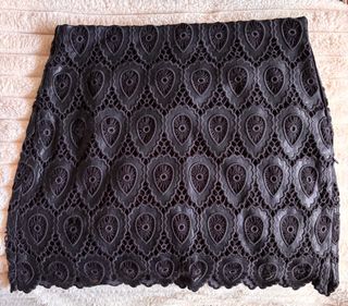 Falda Zara negra encaje