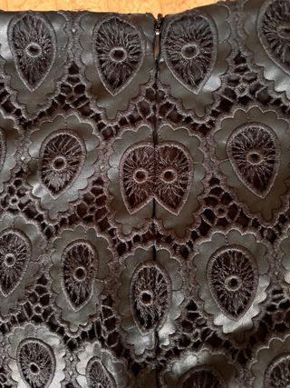 Falda Zara negra encaje