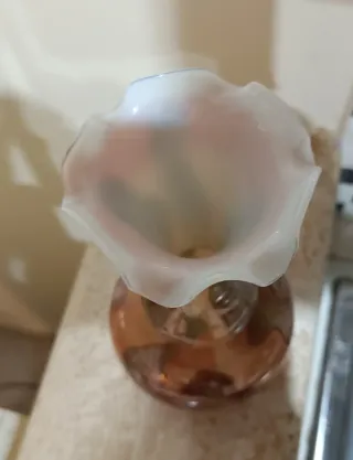 Vaso vintage in vetro opalino di Murano