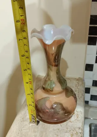 Vaso vintage in vetro opalino di Murano