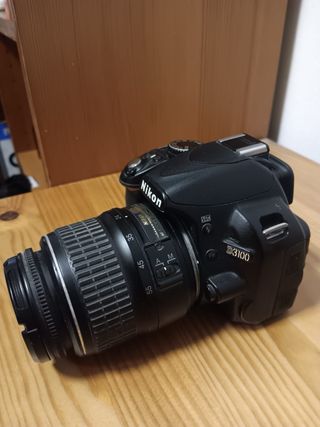 Cámara Nikon D3100 + Objetivo 18-55mm