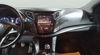 Hyundai i40 CW 1.7 CRDI BlueDrive Tecno Sky DCT 104 kW (141 CV)