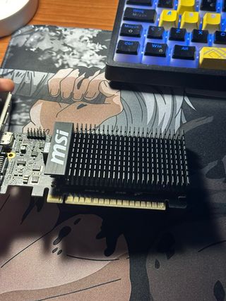 Kit tarjeta gráfica MSI + fuente alimentación