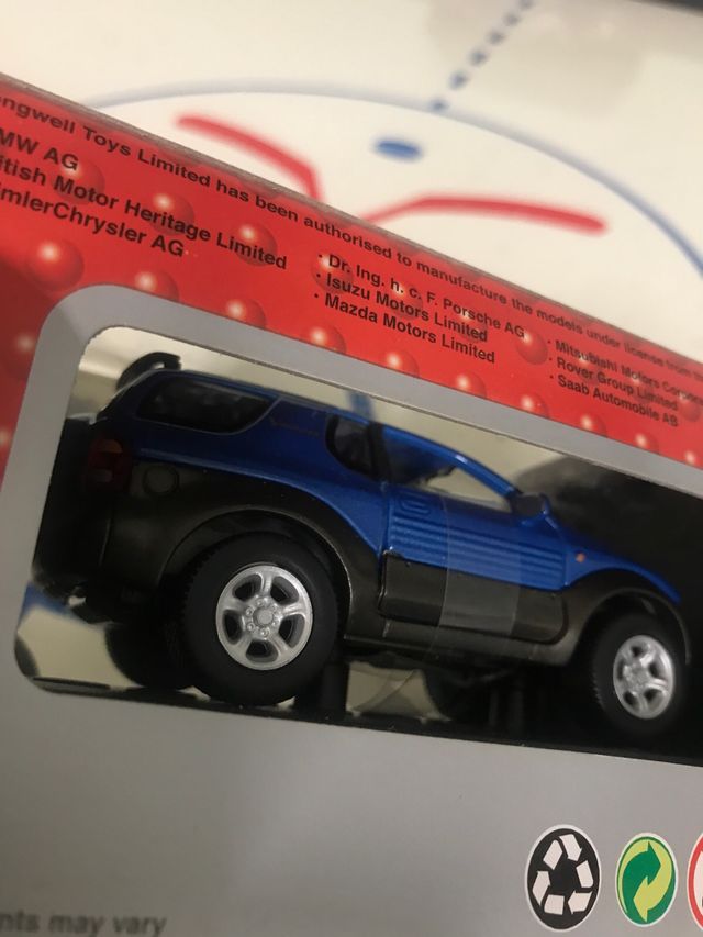 Isuzu VehiCross Cararama 1:43
