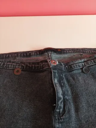 Pantalón vaquero pitillo azul