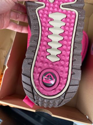 Zapatillas Nike ACG  IZY Purpura