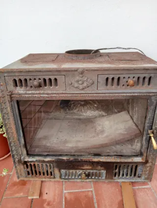 Chimenea de fundición con ventiladores