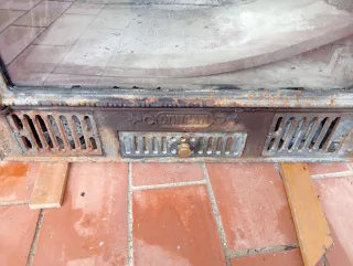 Chimenea de fundición con ventiladores