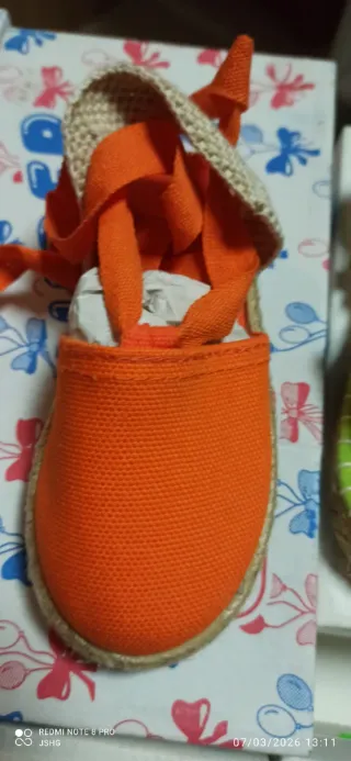 Alpargatas niña yute verde y naranja lote completo