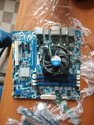 Placa Base Intel DH67BL + i3 2100