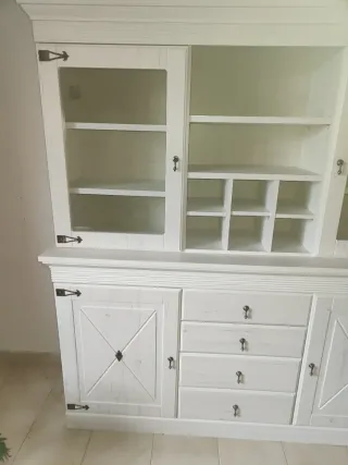 Aparador blanco madera con vitrina