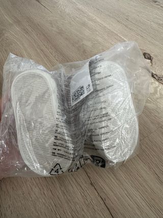 Zapatillas bebé H&M blancas T. 18/19