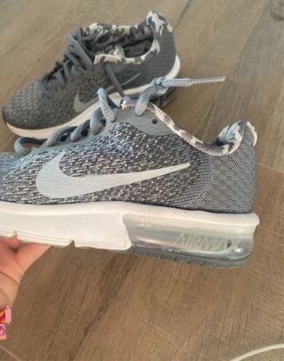 Zapatillas Nike Air Max grises y multicolor unisex