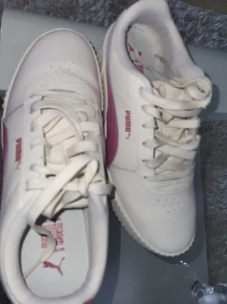 Zapatillas Puma Blancas y Rosas