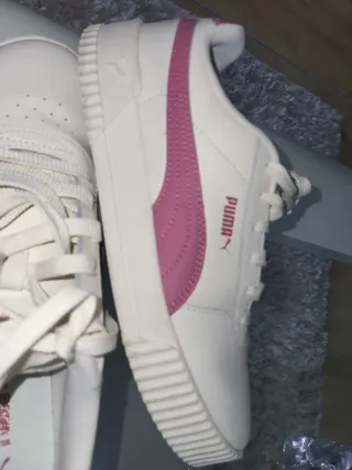 Zapatillas Puma Blancas y Rosas