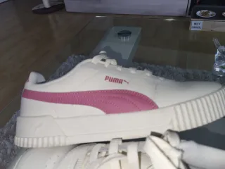 Zapatillas Puma Blancas y Rosas