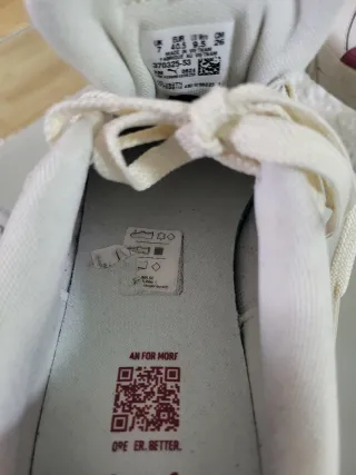 Zapatillas Puma Blancas y Rosas