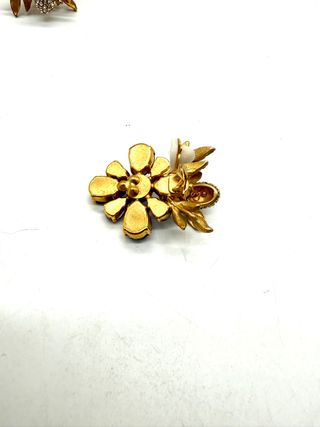 Aretes Dolce & Gabbana Flor Abeja Perla