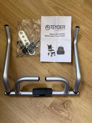 Silla de ruedas de traslado plegable