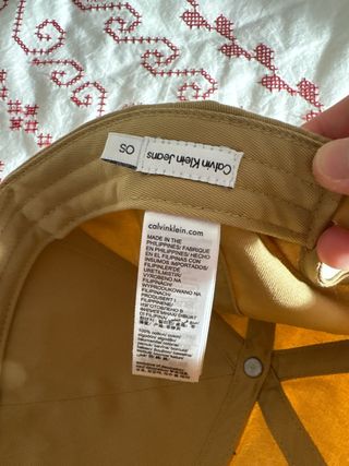 Gorra Calvin Klein Beige