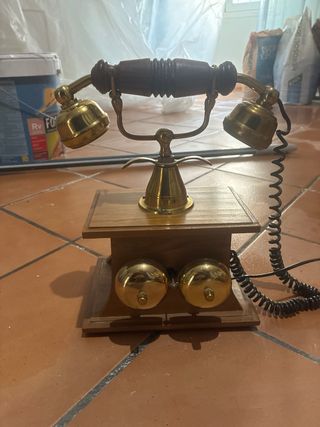 Teléfono Antiguo Madera y Latón