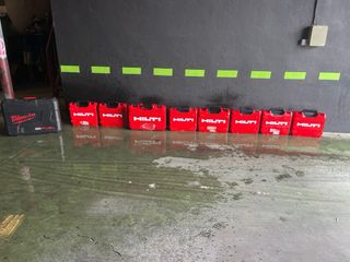 Lote maletines HILTI y Milwaukee