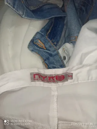 Pantaloncini da sci impermeabili a paracadute bianchi