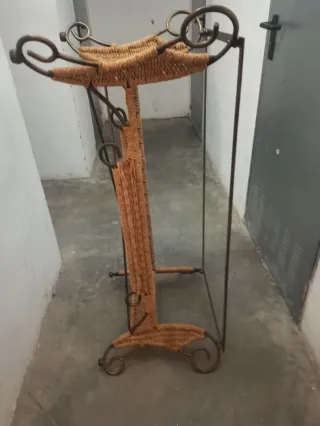 Mesa de centro hierro forjado y mimbre cristal