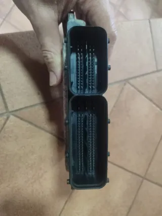 Centralita ECU BOSCH GM ISUZU 281012694