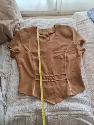 Blusa Vintage 90s Estructurada - Corte en Punta