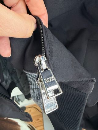 Cazadora bomber BOSS negra